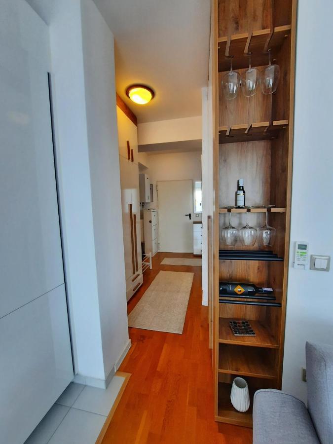 Luxury Sky View Apartment Pristina Exterior photo