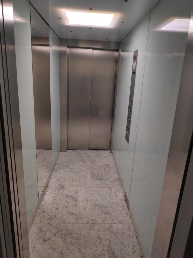 Luxury Sky View Apartment Pristina Exterior photo