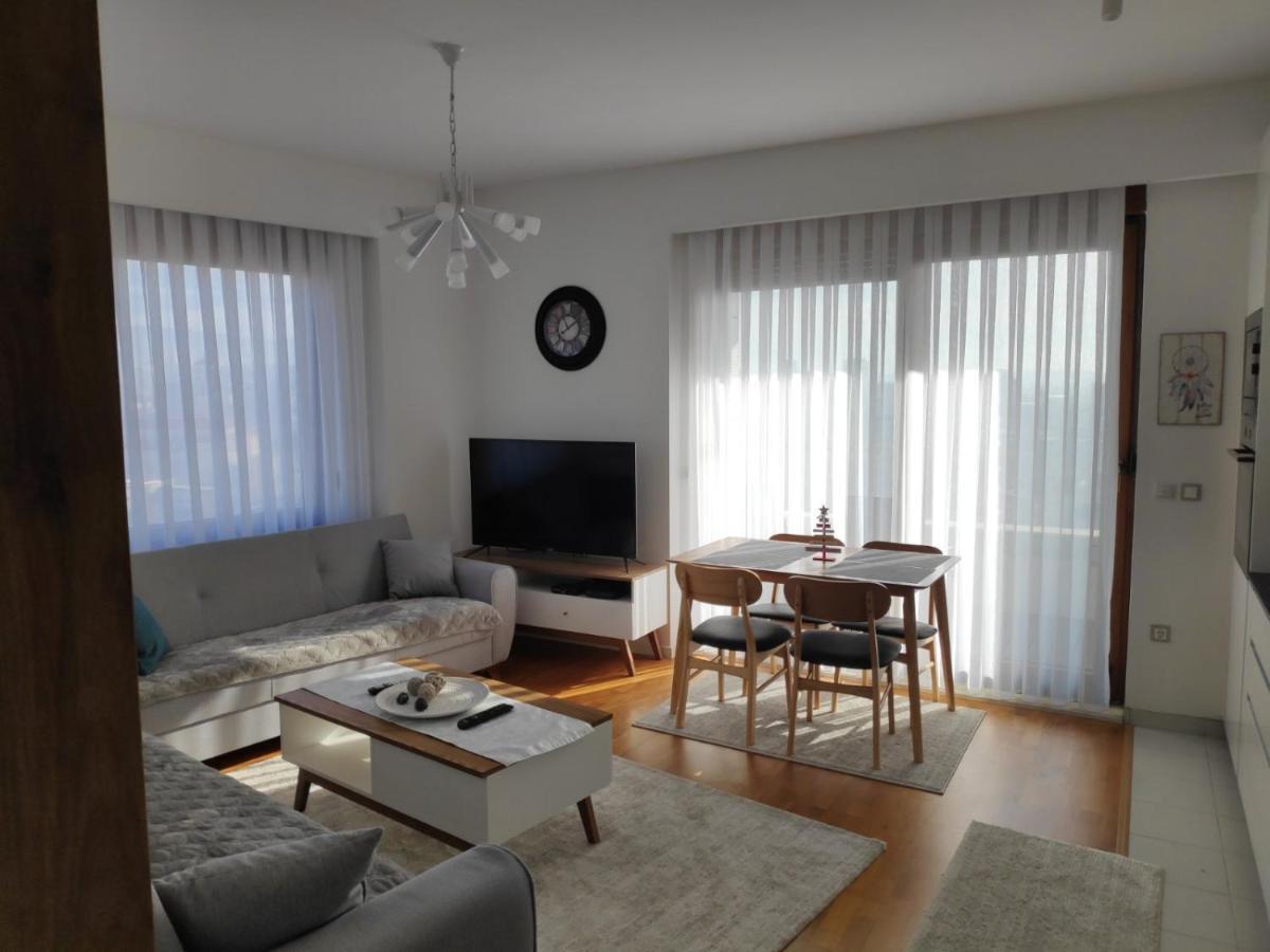 Luxury Sky View Apartment Pristina Exterior photo